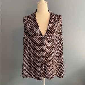 Laundry Professional Geometric Print Shell